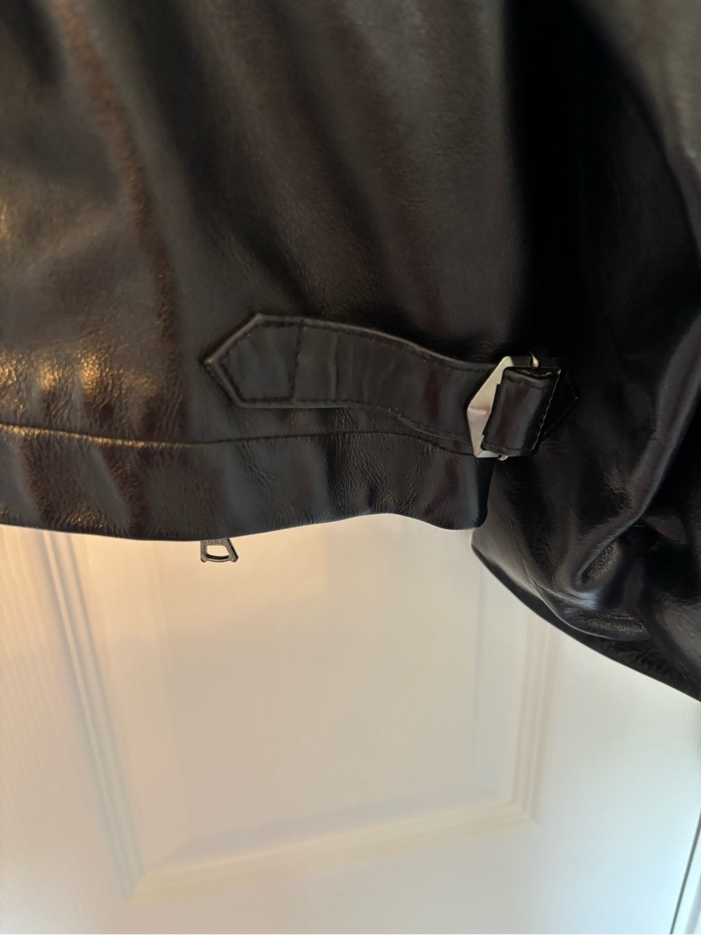 Vintage Banana Republic Men’s Black Leather Zip Jacket - Picture 9 of 10